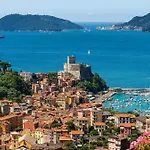Guest house Dei Poeti 4*