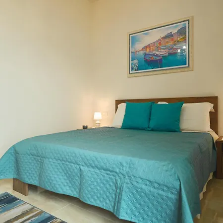 Dei Poeti Pensión 4*