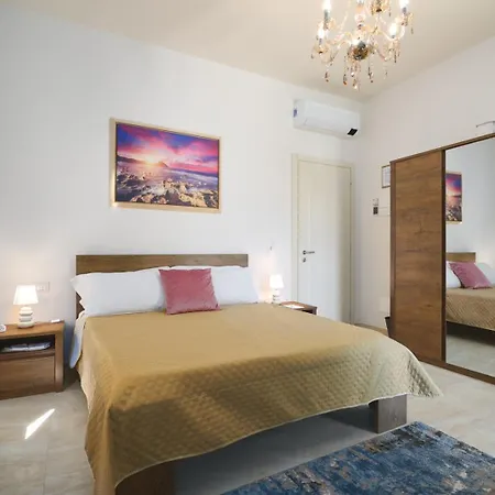 Guest house Dei Poeti 4*