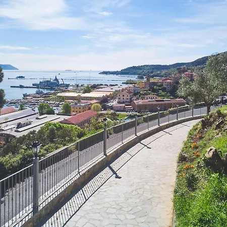 Dei Poeti Guest house 4*